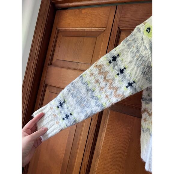 NWT American Eagle Women's Soft & Cozy Fair Isle Sweater Hoodie Multicolor SZ XS - Picture 4 of 12